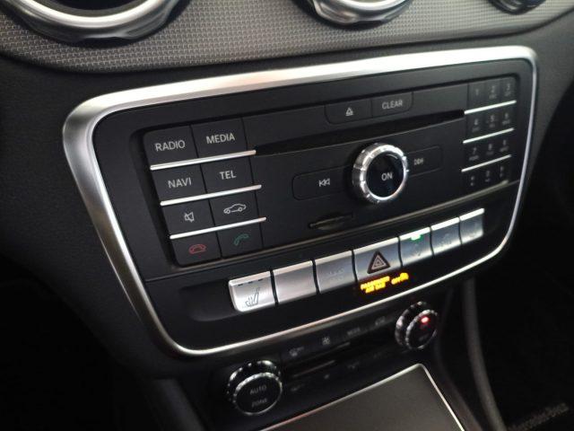 MERCEDES-BENZ GLA 200 d Automatic Premium