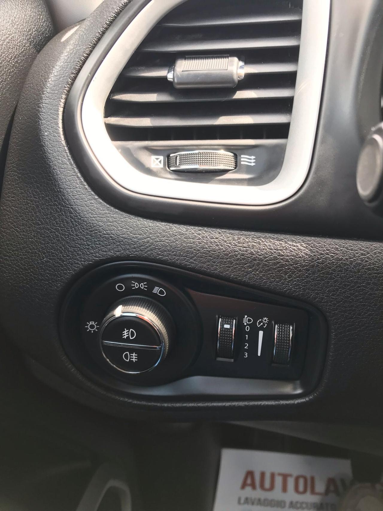 Jeep Renegade 1.6 Mjt 120 CV Longitude