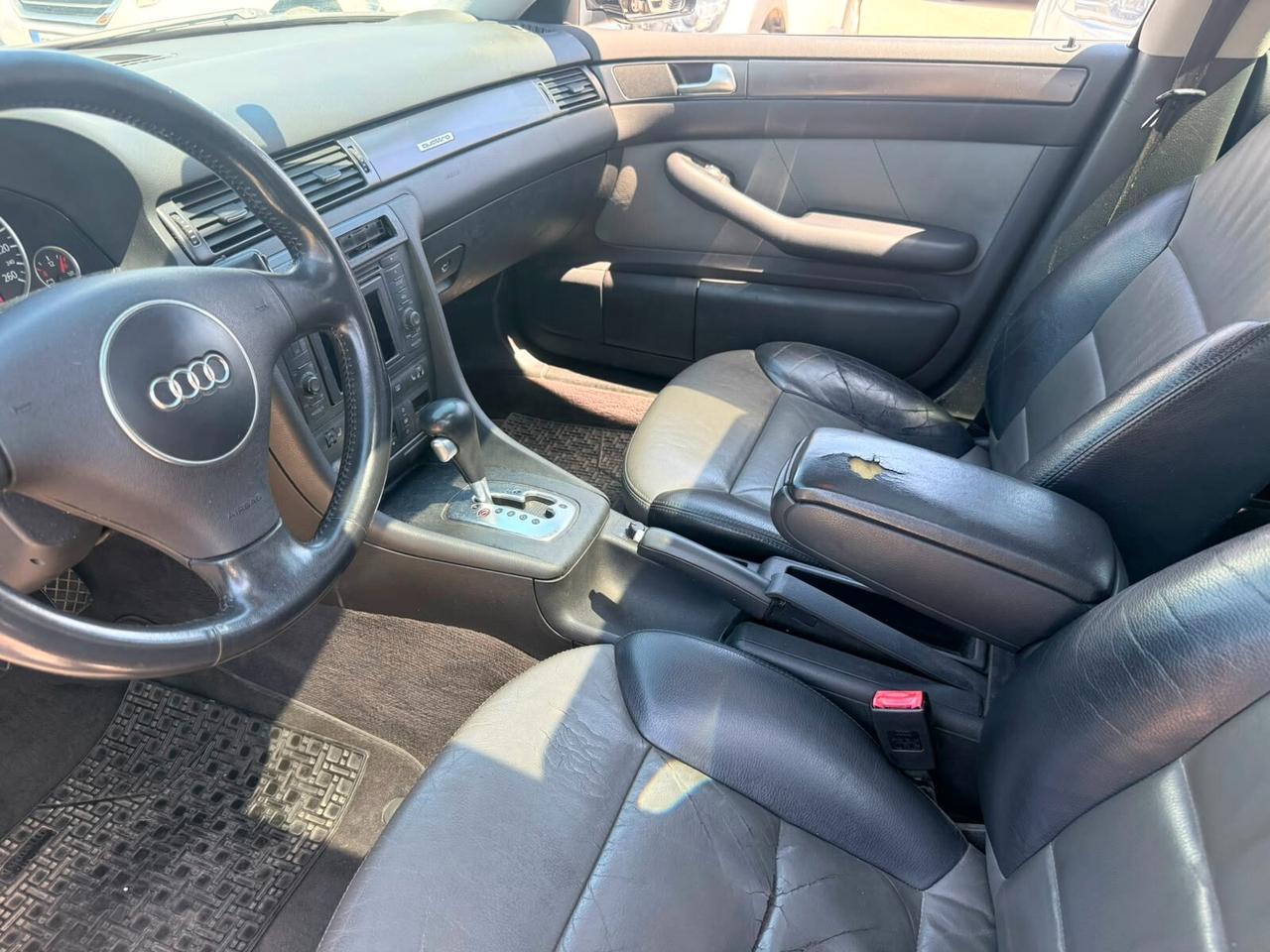 Audi A6 2.5 V6 TDI/180 CV cat Avant quattro