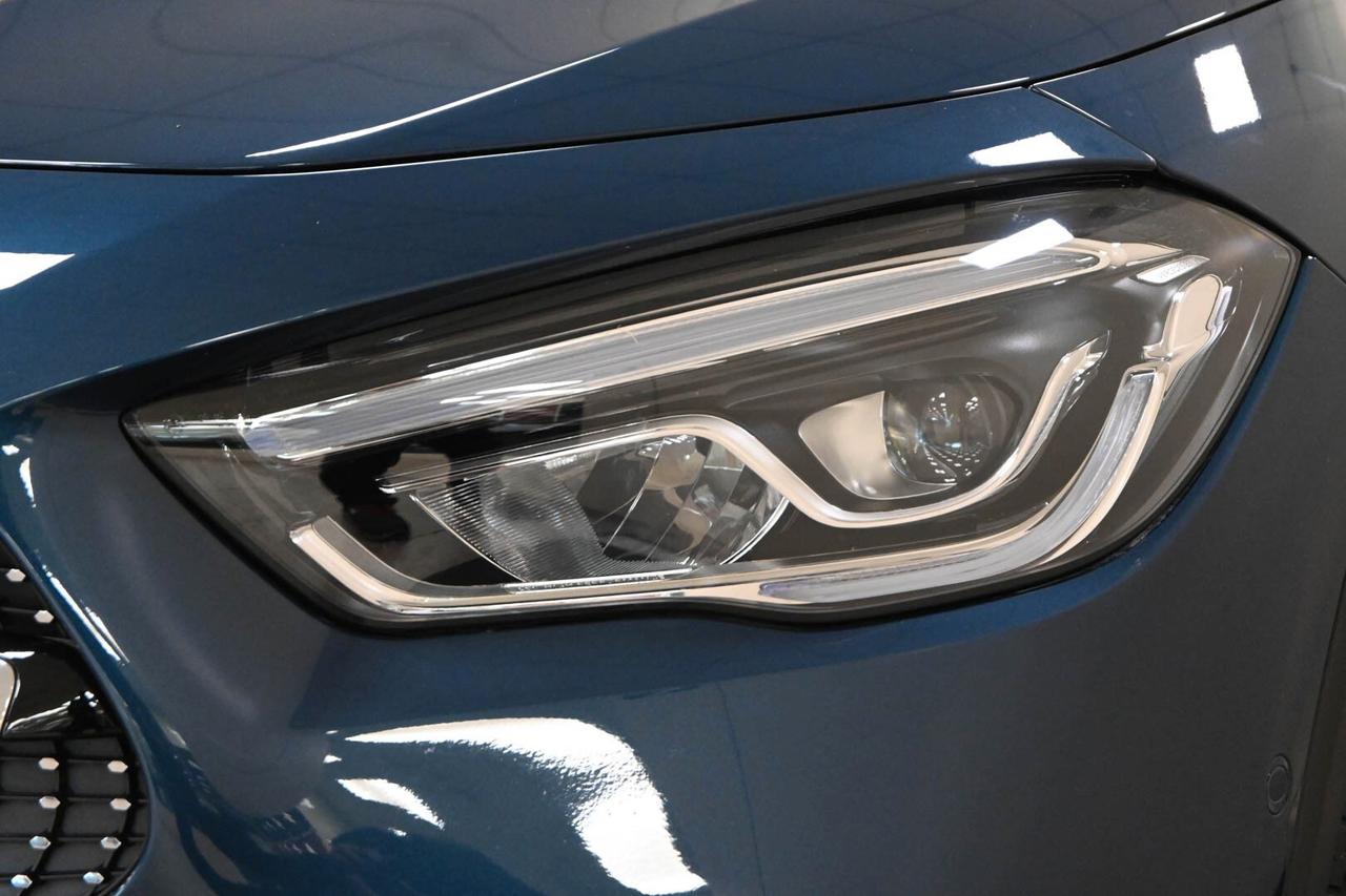 MERCEDES GLA (X156) GLA 200 d Automati...