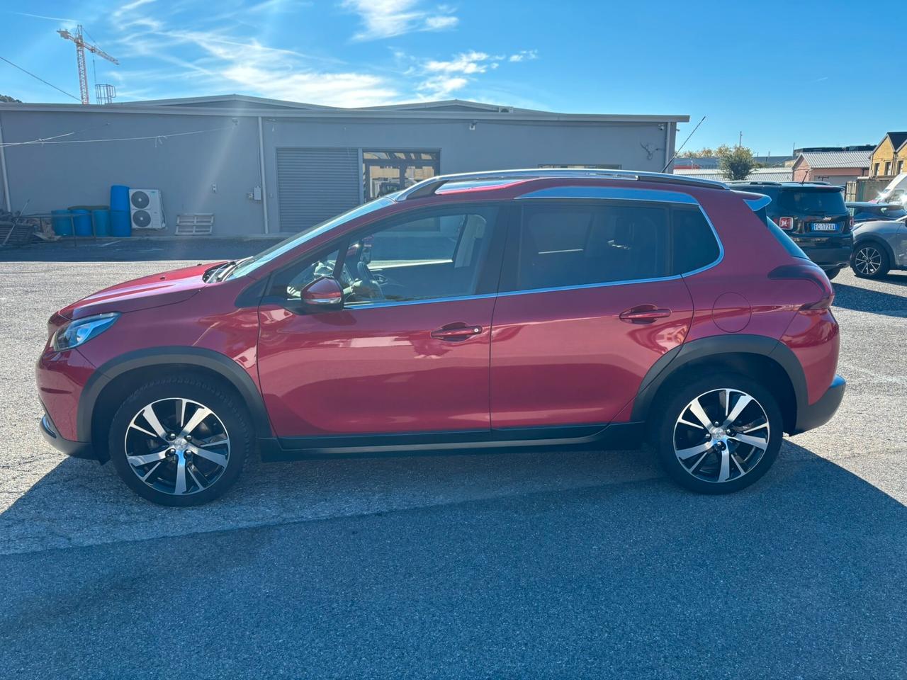 Peugeot 2008 BlueHDi 100 Allure