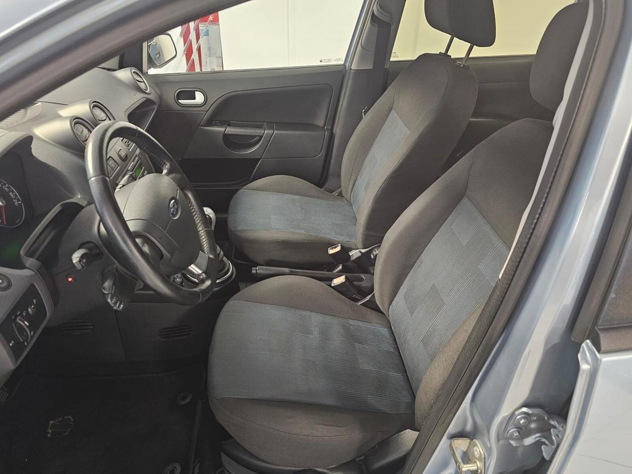 Ford Fiesta 1.4 TDCi 5p. Ghia