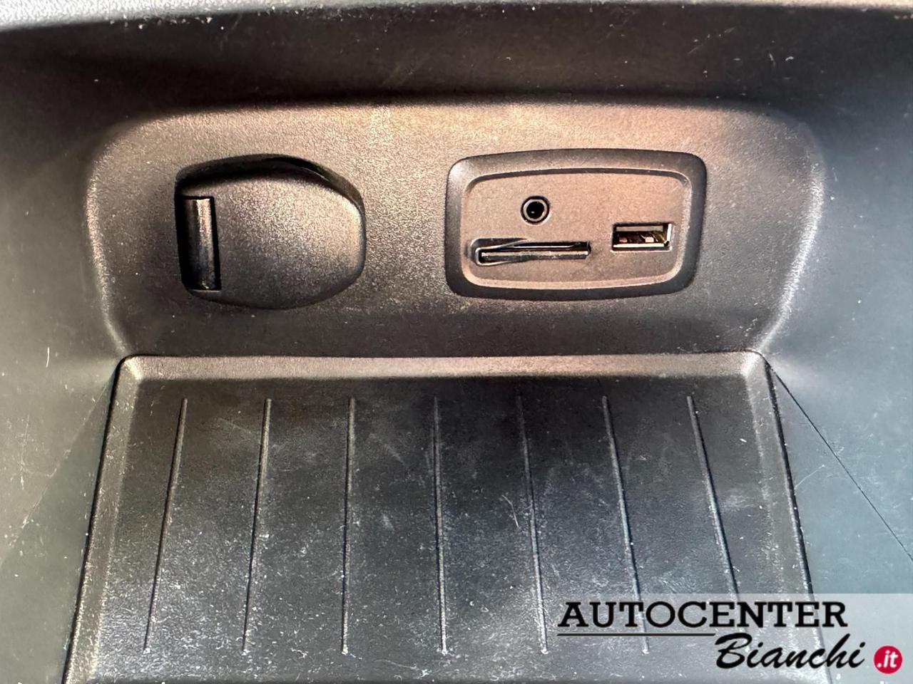 Renault Captur 1.5 dci Intens (energy r-link) 110cv