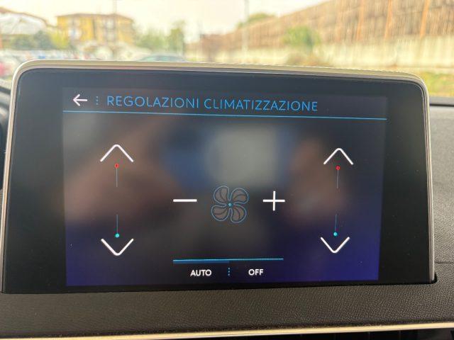 PEUGEOT 3008 PureTech 130 Allure POCHI CHILOMETRI TENUTA BENE