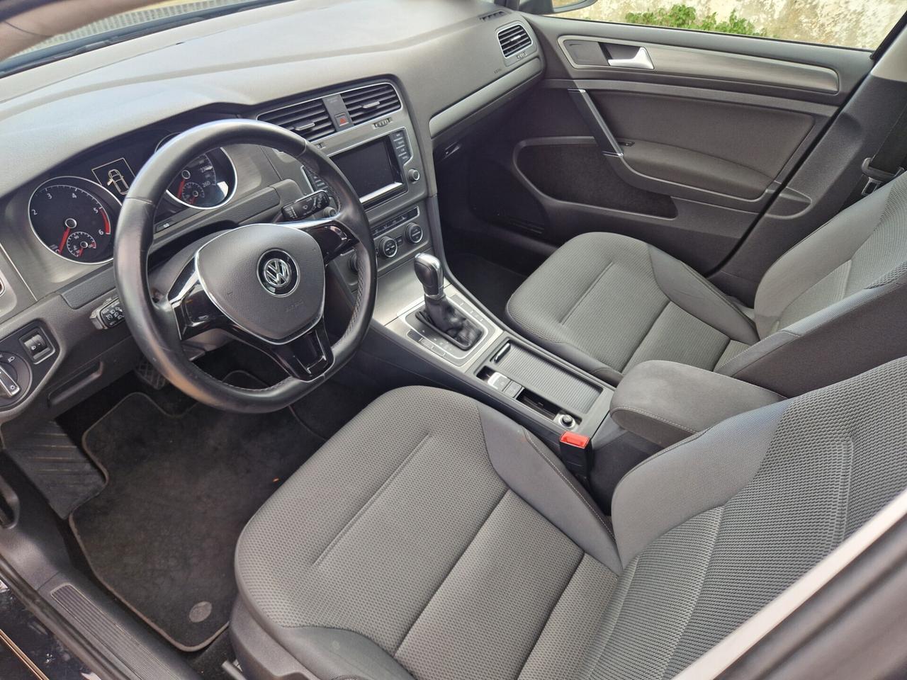 Volkswagen Golf 2.0 TDI DSG - 2014