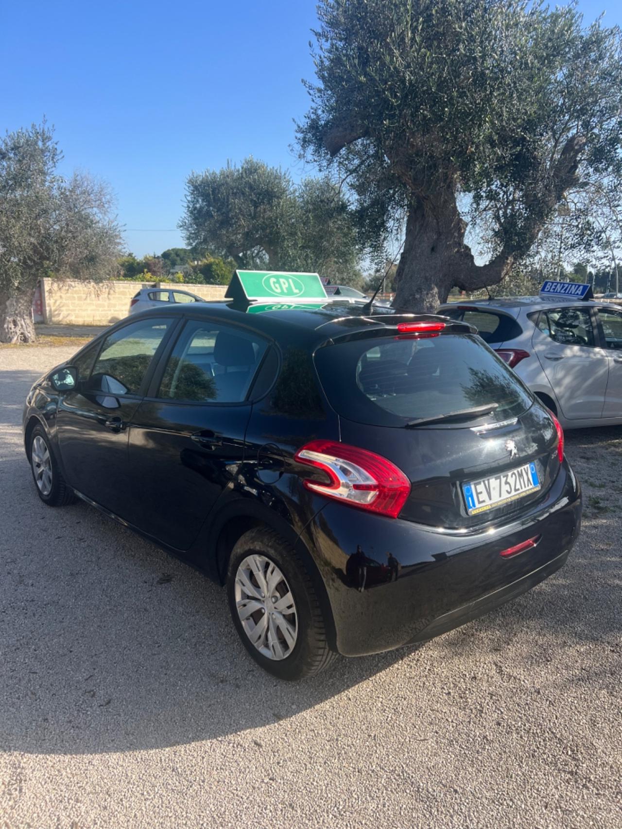 Peugeot 208 1.4 VTi 95 CV 5p. GPL Access