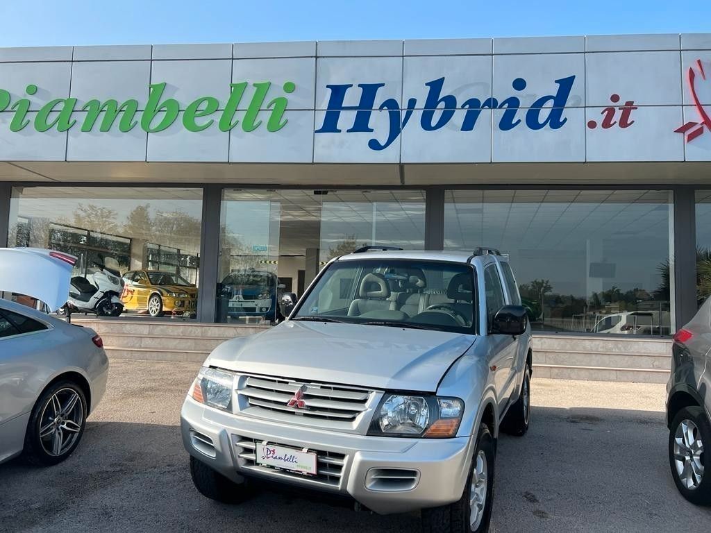 Mitsubishi Pajero 2.5 TDI 3p. GL