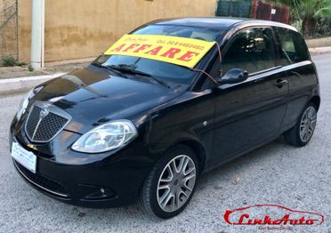 Lancia Ypsilon 1.2 Momo Design 60CV