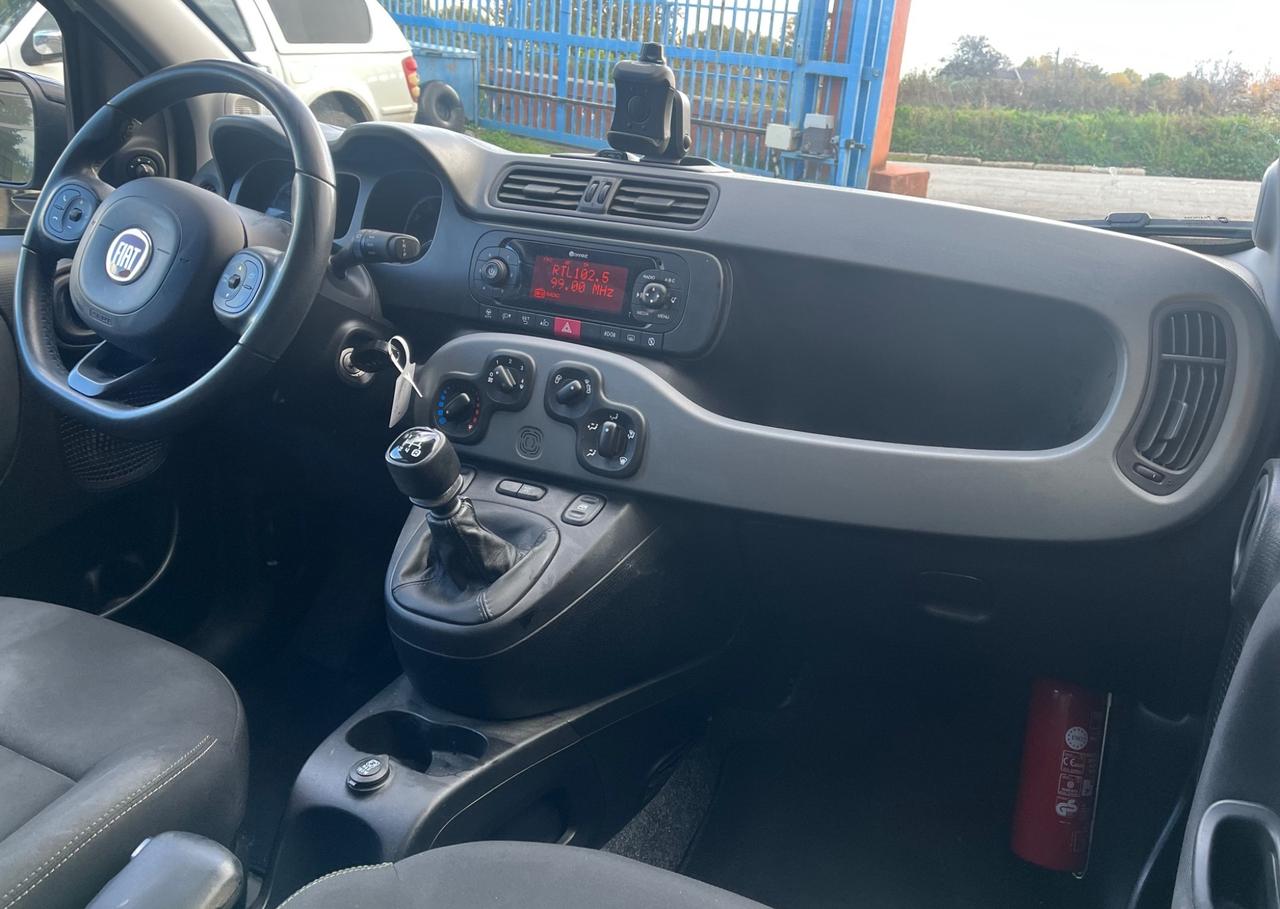 Fiat Panda 1.2 Cross Waze -solo Km 22165-