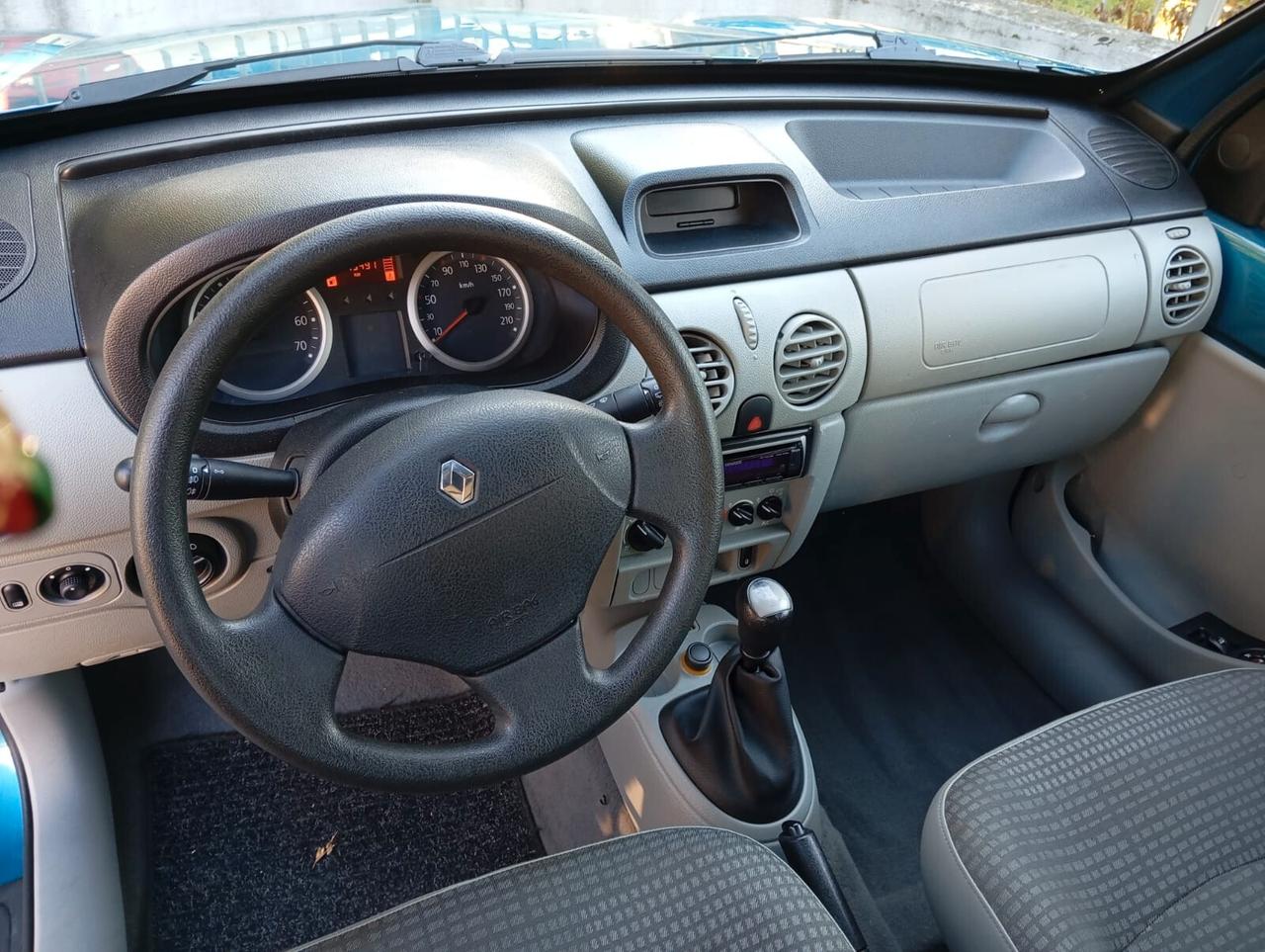 Renault Kangoo 1.2 16V 5p. Confort trasporto disabili