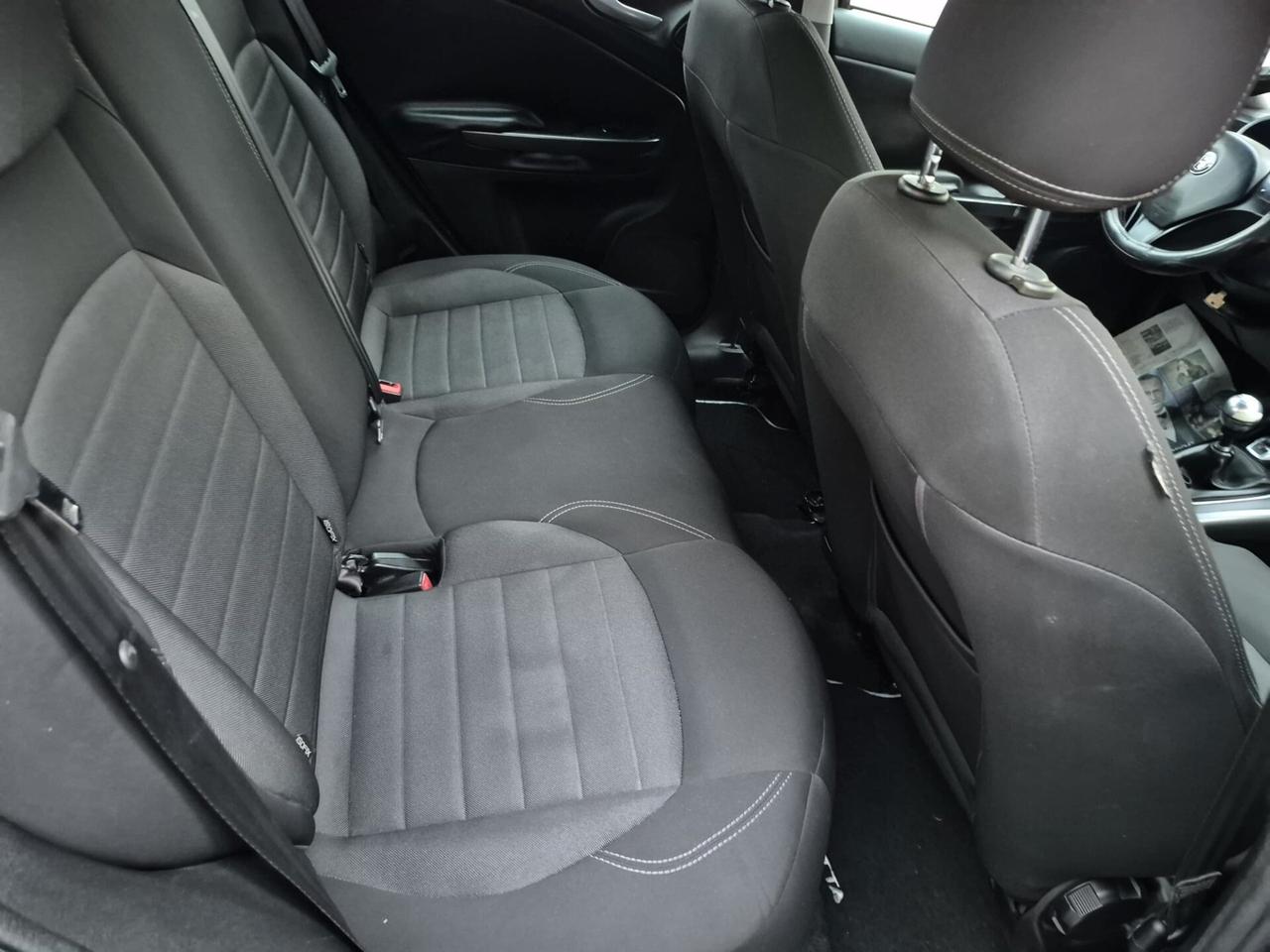 Alfa Romeo Giulietta 2.0 JTDm-2 140 CV Distinctive