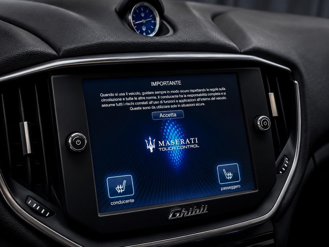 Maserati Ghibli V6 330cv