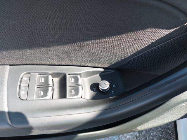 AUDI Q3 1.4 TFSI 125 CV Business Quattro