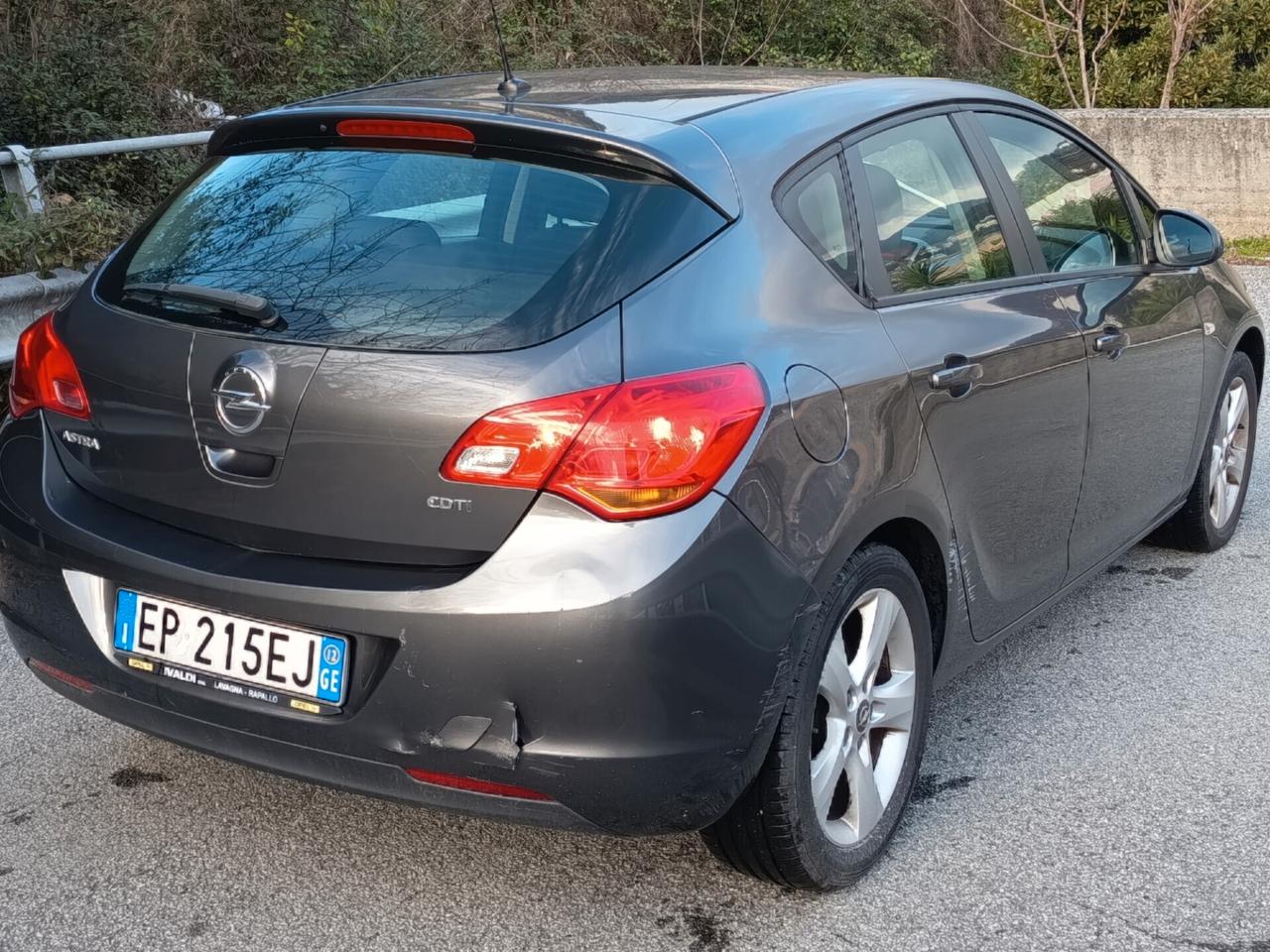 Opel Astra 1.7 CDTI 110CV EcoFLEX S&S 5 porte Cosmo