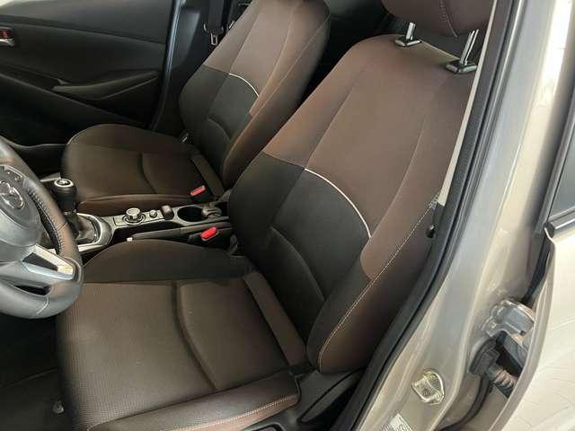 Mazda 2 2 1.5 m-hybrid Evolve Design Pack 90cv