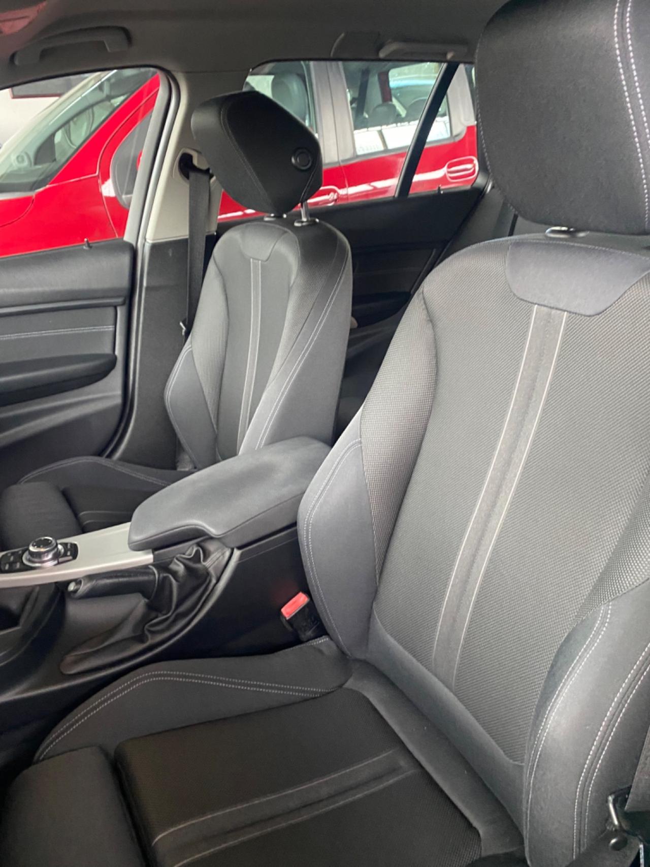 Bmw 318d Fine 2015 Full Navi Led