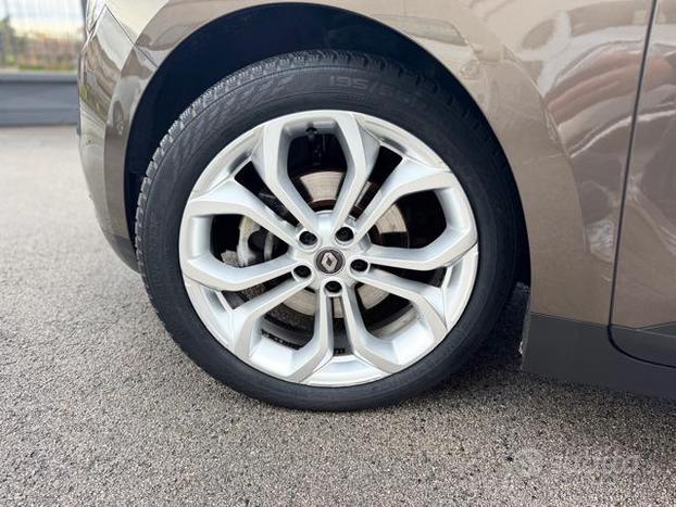 RENAULT Grand Scenic dCi 8V 110 CV EDC Energy Sp