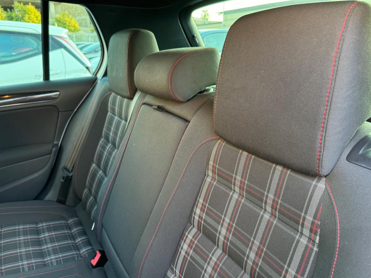 Volkswagen Golf GTI 2.0 TSI DSG IMPECCABILE