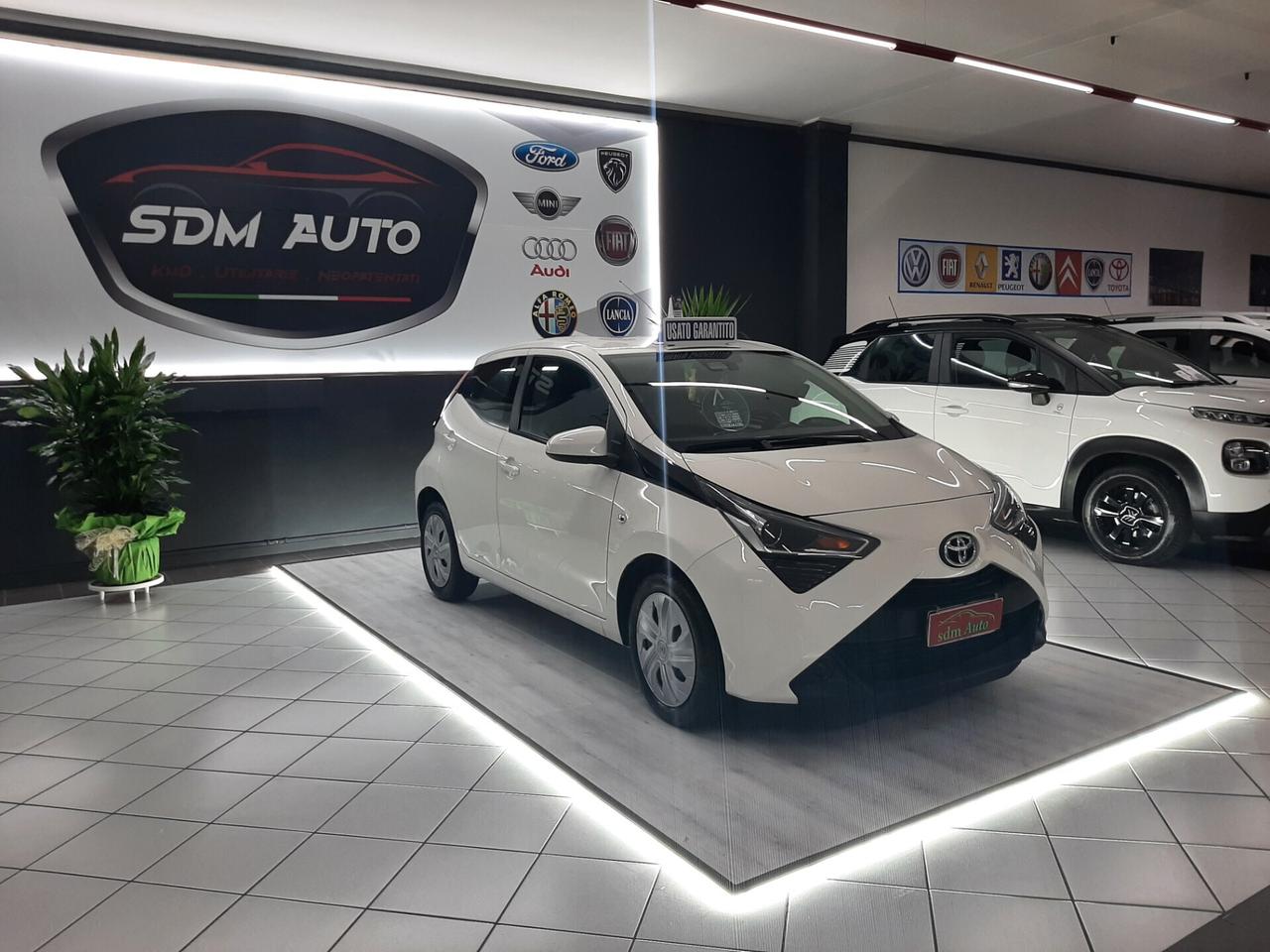 Toyota Aygo 1.0 VVT-i 69 CV 5 porte x-business