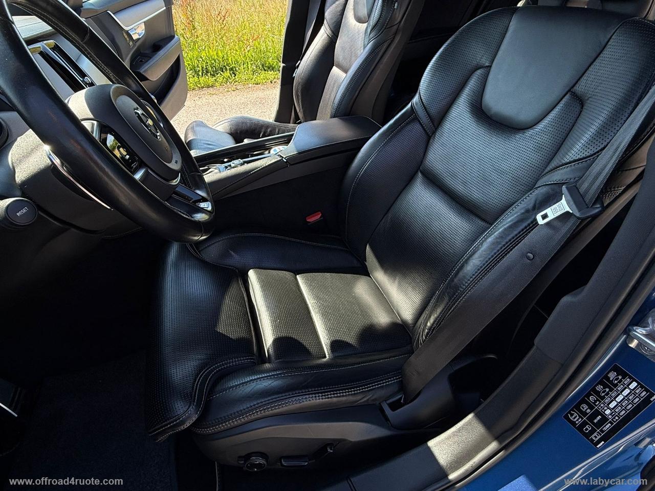 VOLVO D5 AWD Geartronic R-design