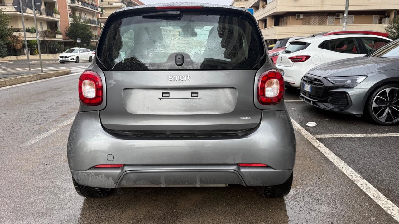 Smart ForTwo 90 0.9 Turbo BRABUS Style LED NAVI PELLE JBL CERCHI 17 SEDILI RISCALDATI PDC