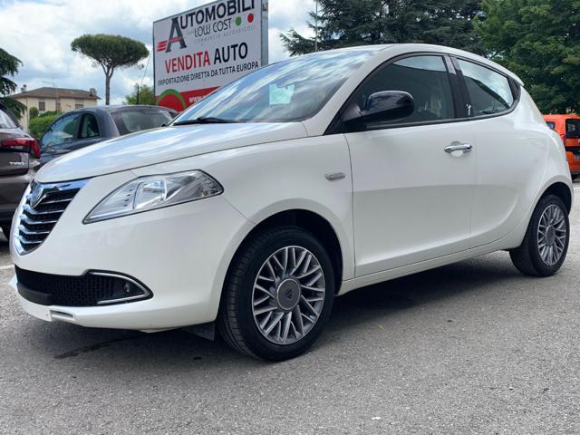 LANCIA Ypsilon 1.2 69 CV 5 porte Silver