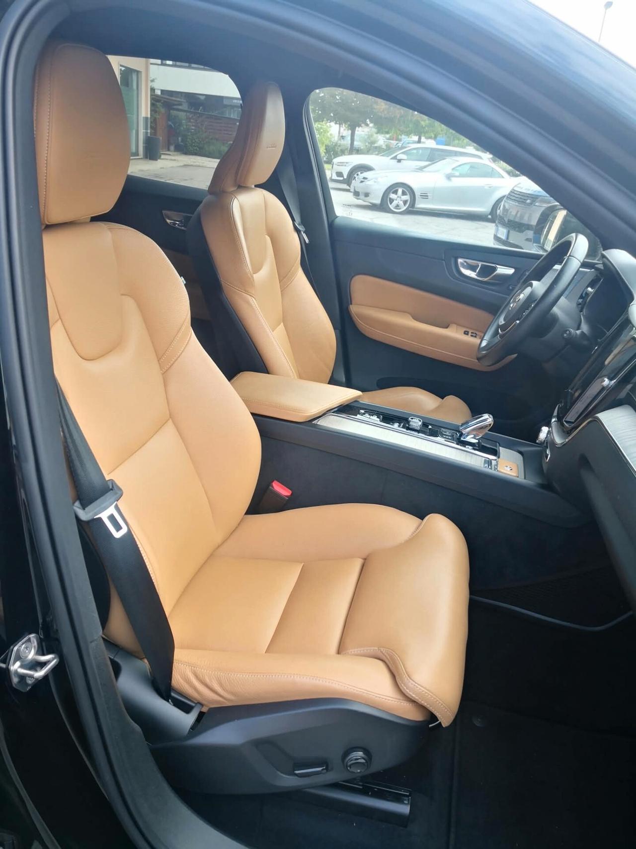 Volvo XC60 B4 (d) AWD Geartronic Inscription