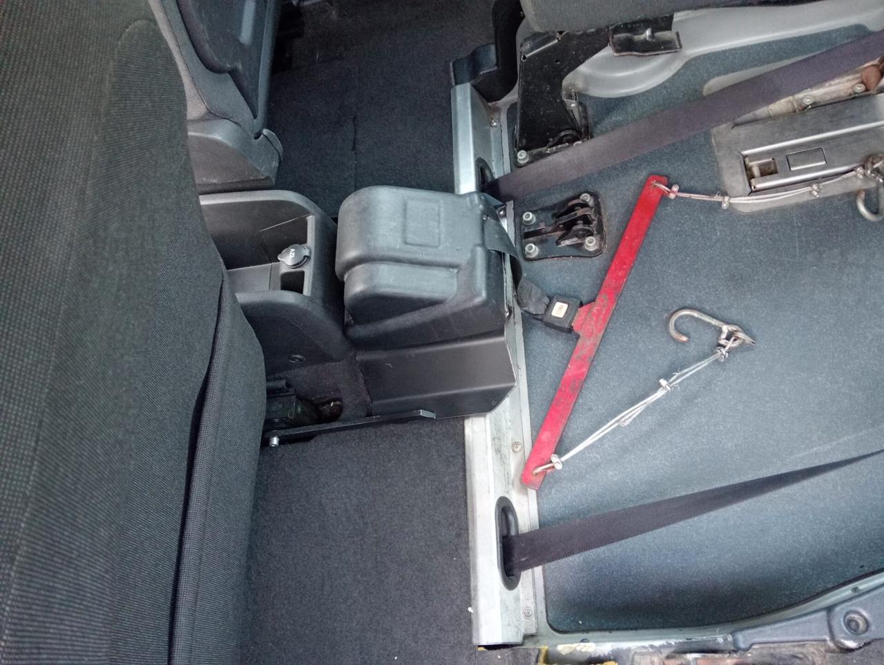 Ford Tourneo Connect Pianale ribassato con rampa disabili in carrozzina