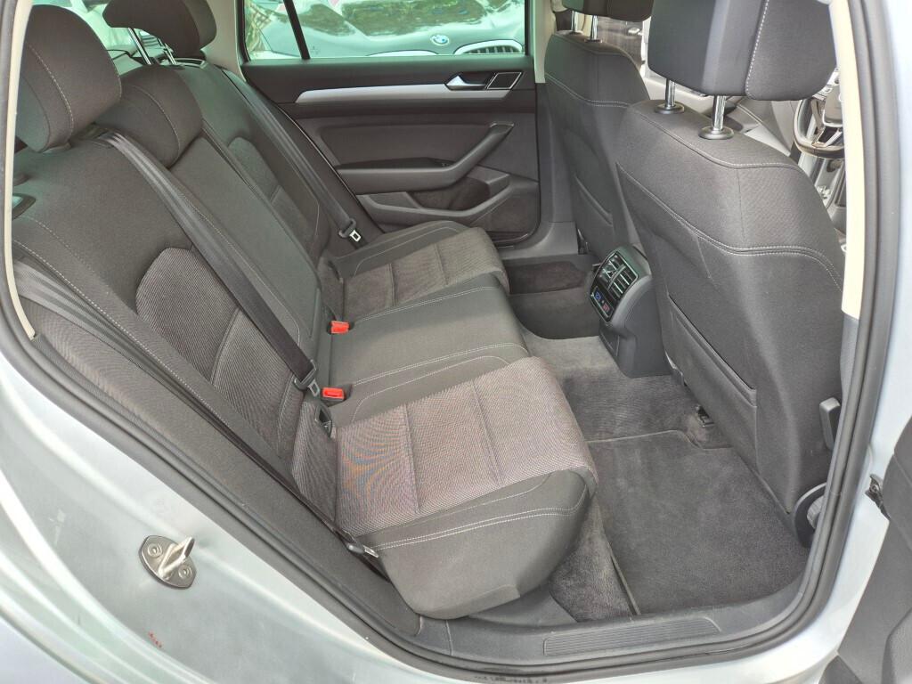 Volkswagen Passat Variant 2.0 TDI DSG 150cv BlueMotion