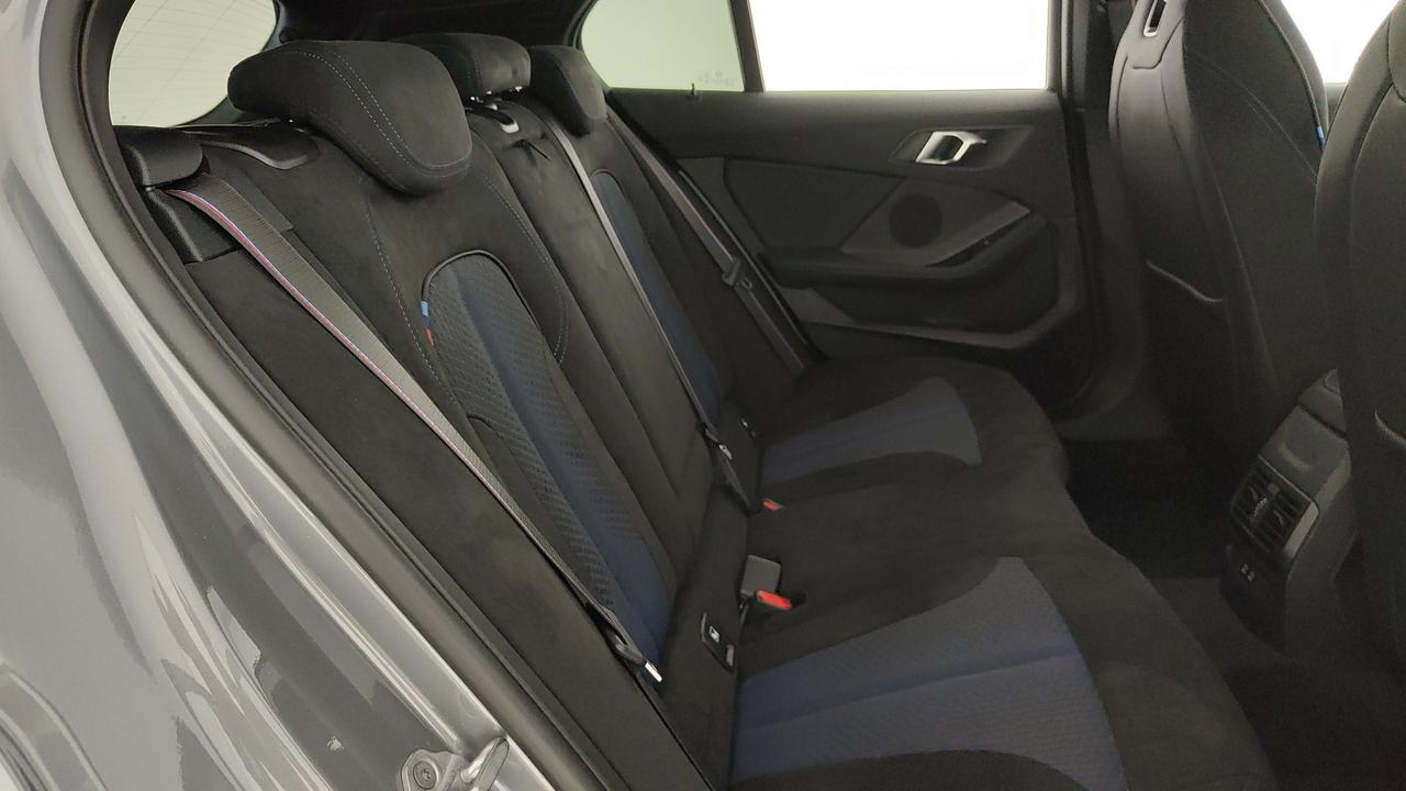 BMW Serie 1 F40 - M 135i xdrive ColorVision Edition auto