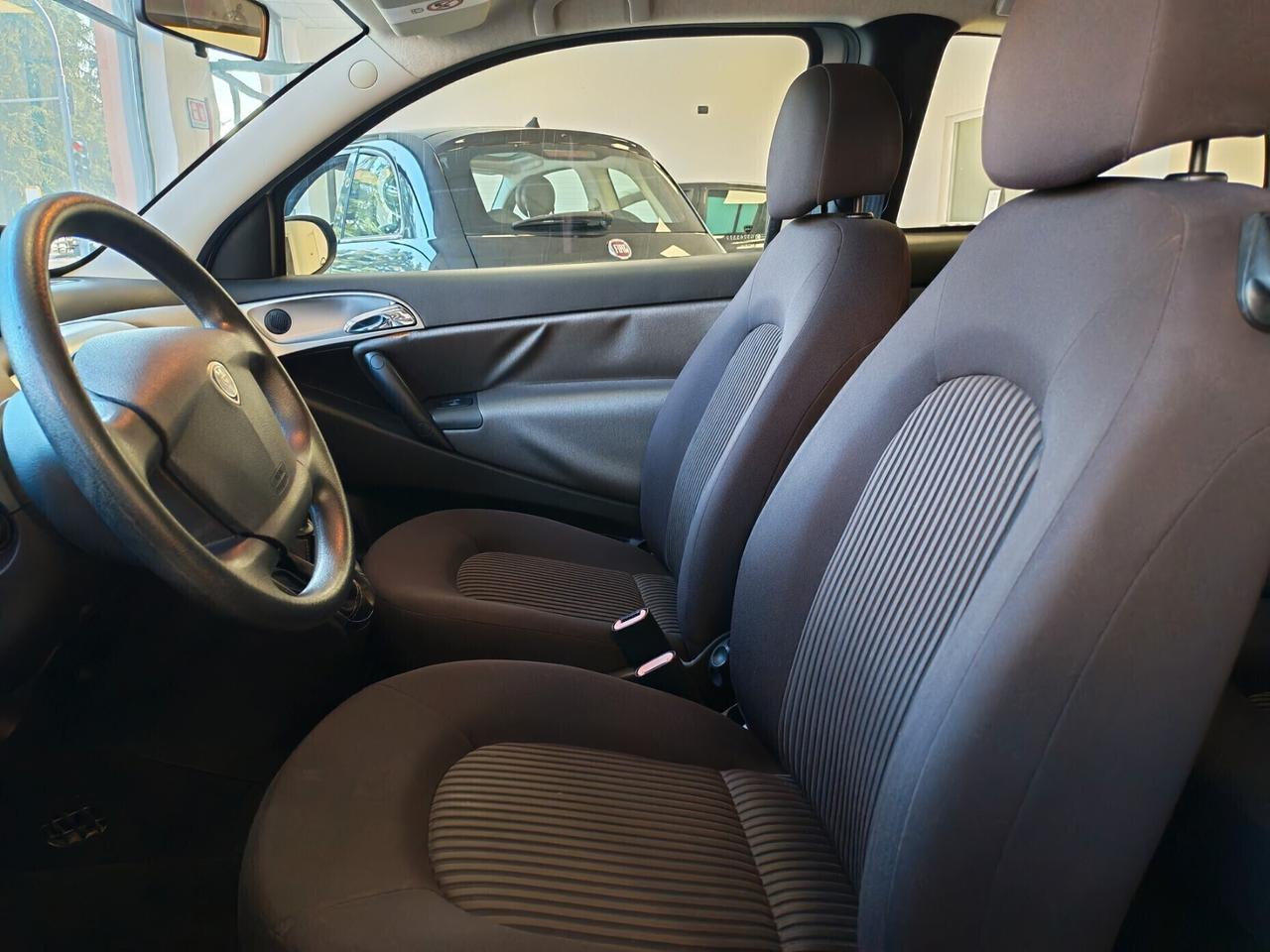Lancia Ypsilon - TAGLIANDATA - tenuta MOLTO bene !!!