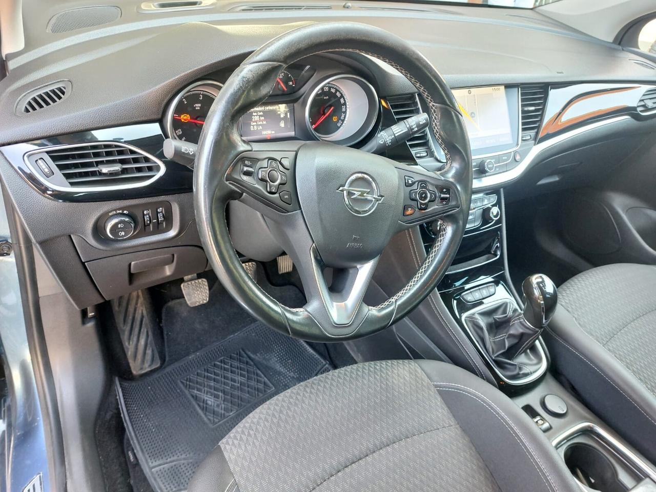 Opel Astra 1.6 CDTI Sports Tourer Cosmo