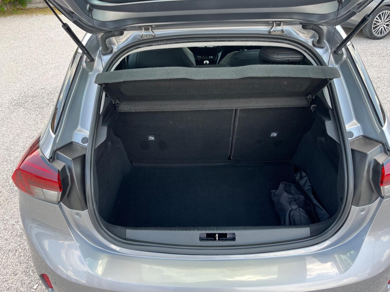 Opel Corsa 1.5 D 100 CV Elegance