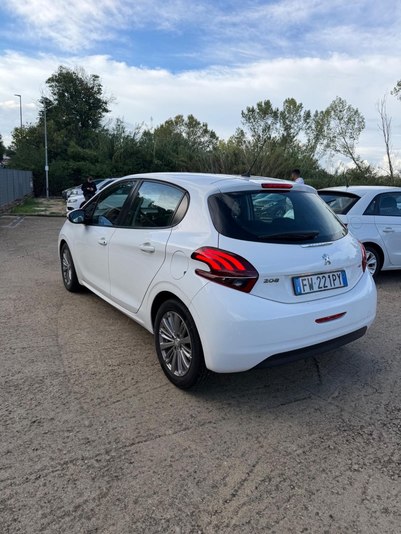 Peugeot 208 BlueHDi 100 S&S 5 porte GT Line