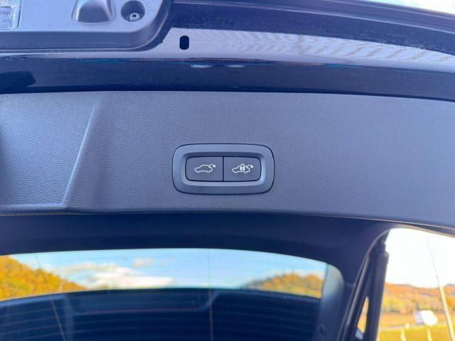 VOLVO XC40 T2 automatico Core Benzina 1.5 PROMO