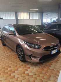Kia Ceed 1.6 CRDi 136 CV MHEV DCT SW Business