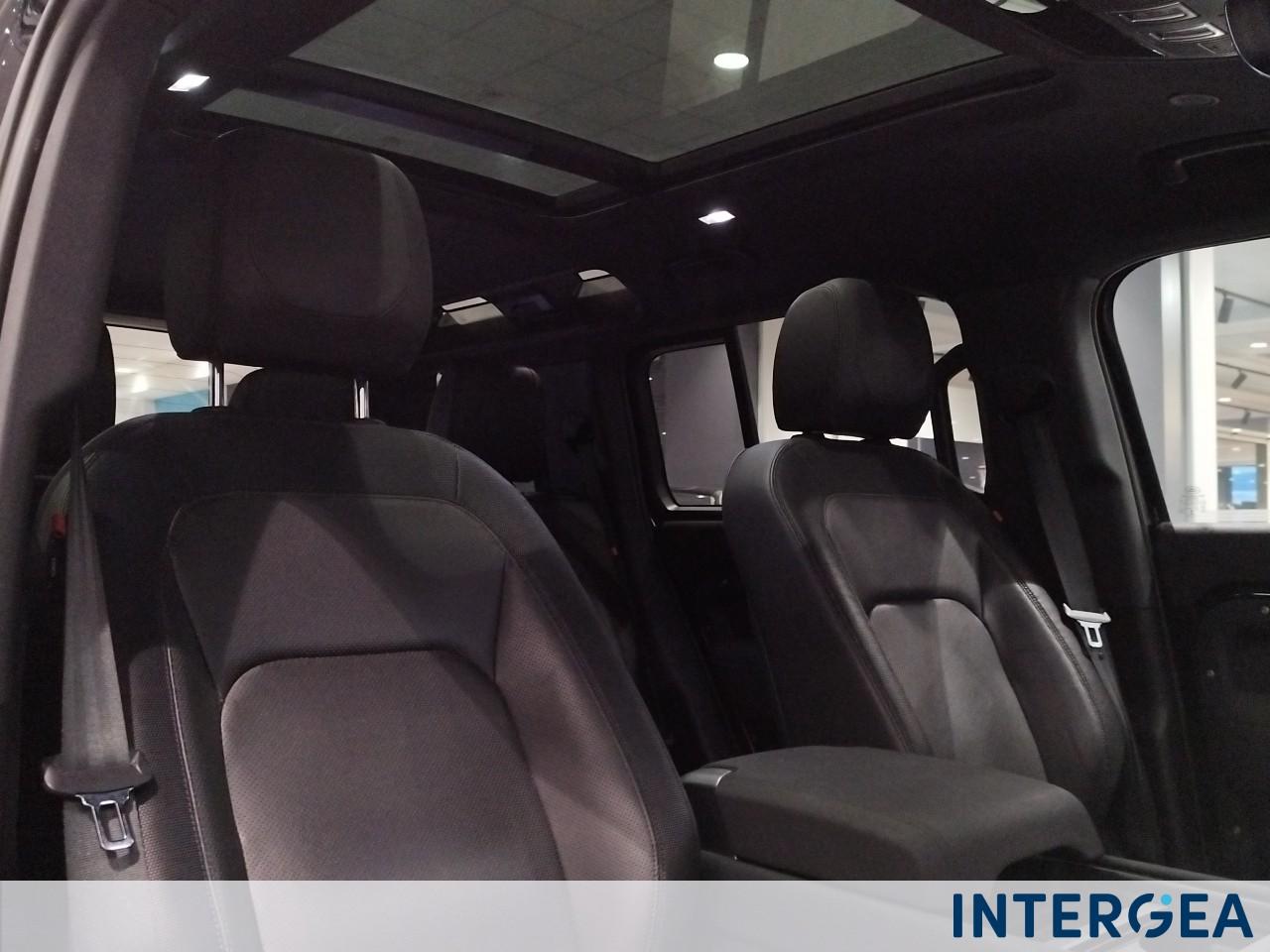 LAND ROVER Defender 110 3.0d i6 mhev X-Dynamic SE awd 20