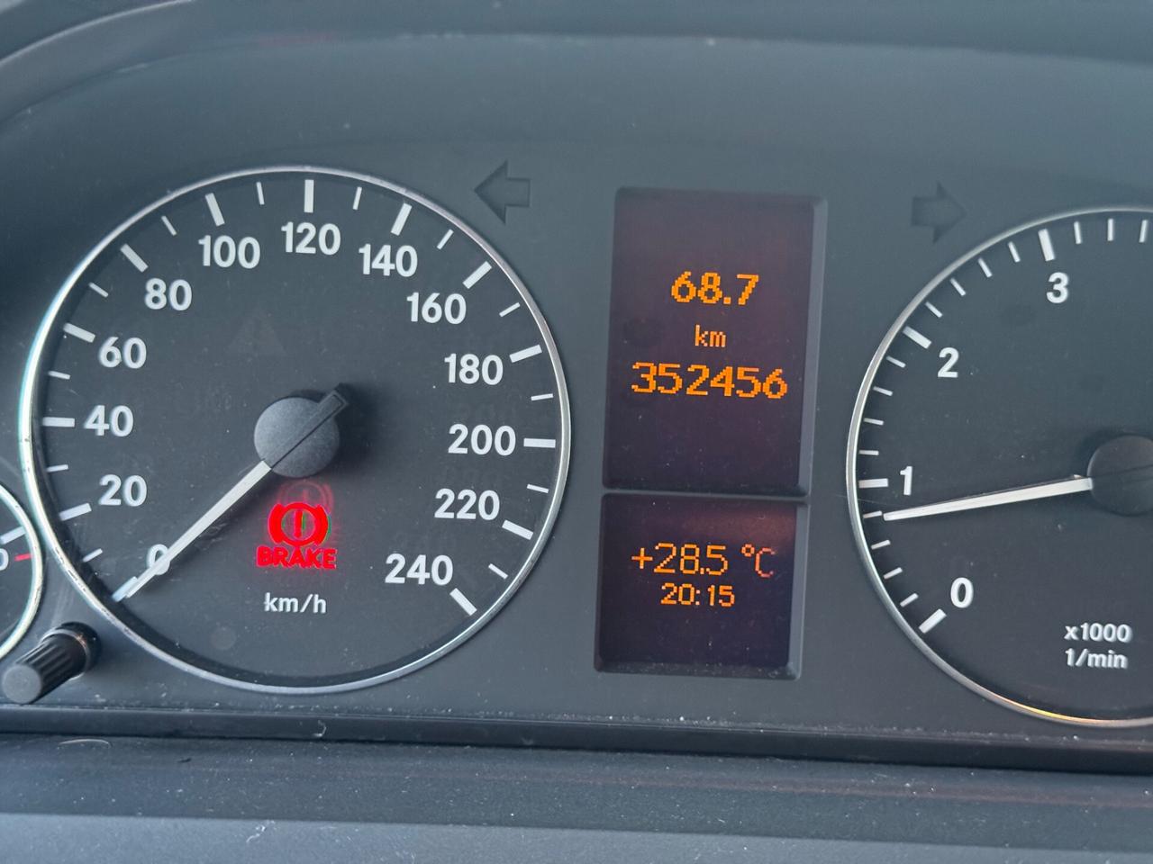 Mercedes-benz A 160 BlueEFFICIENCY Elegance