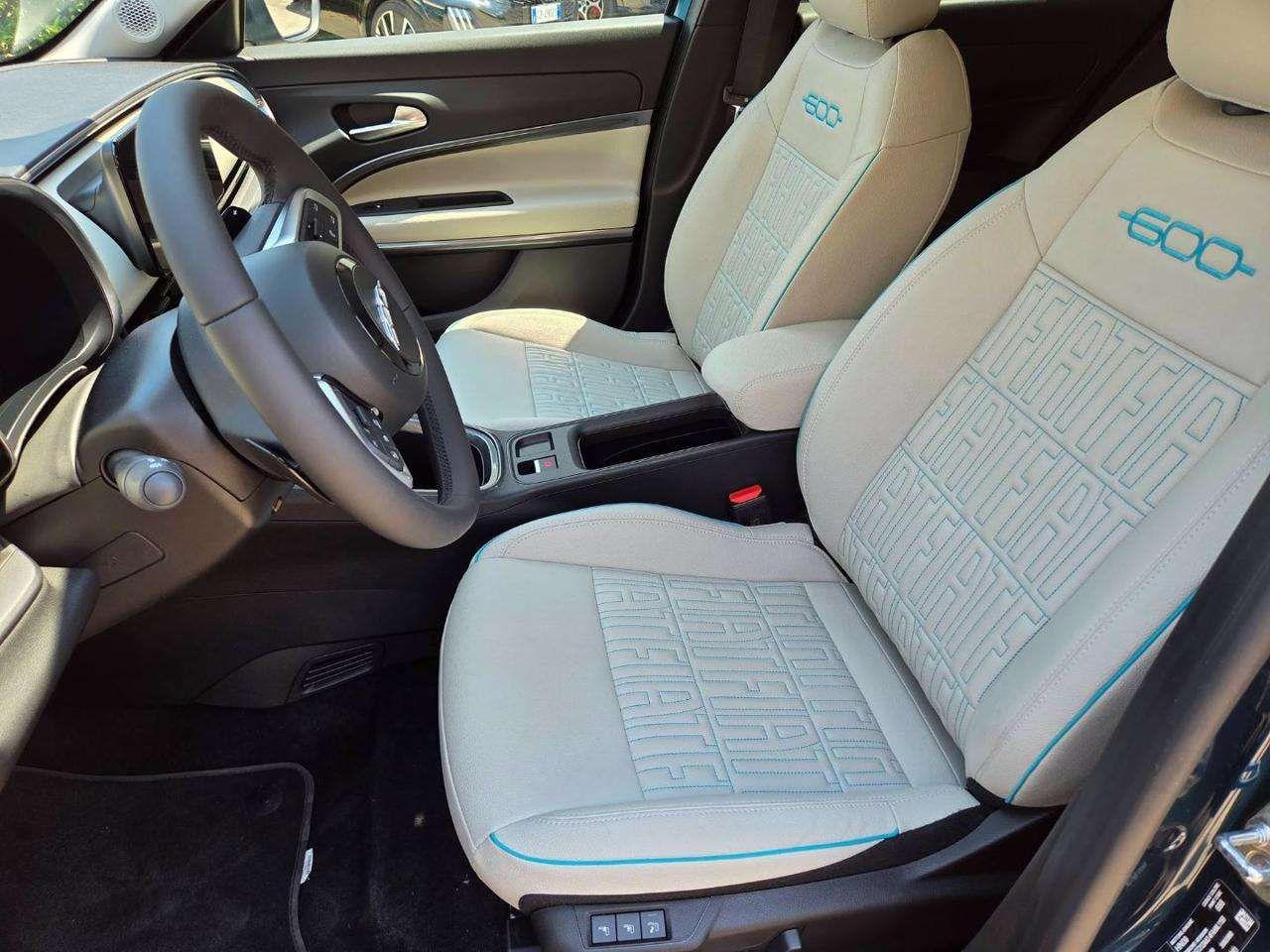 Fiat 600 Hybrid 145 CV DCT MHEV La Prima II