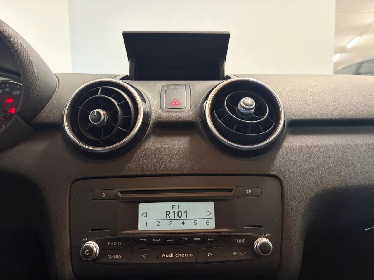 Audi A1 1.6 TDI 105 CV Ambition Perfetta