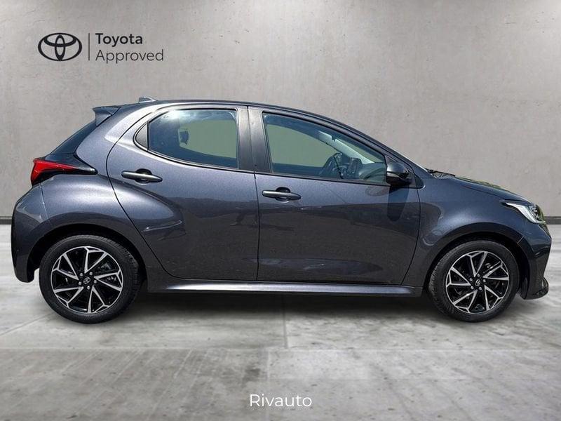 Toyota Yaris Hybrid Trend MY22