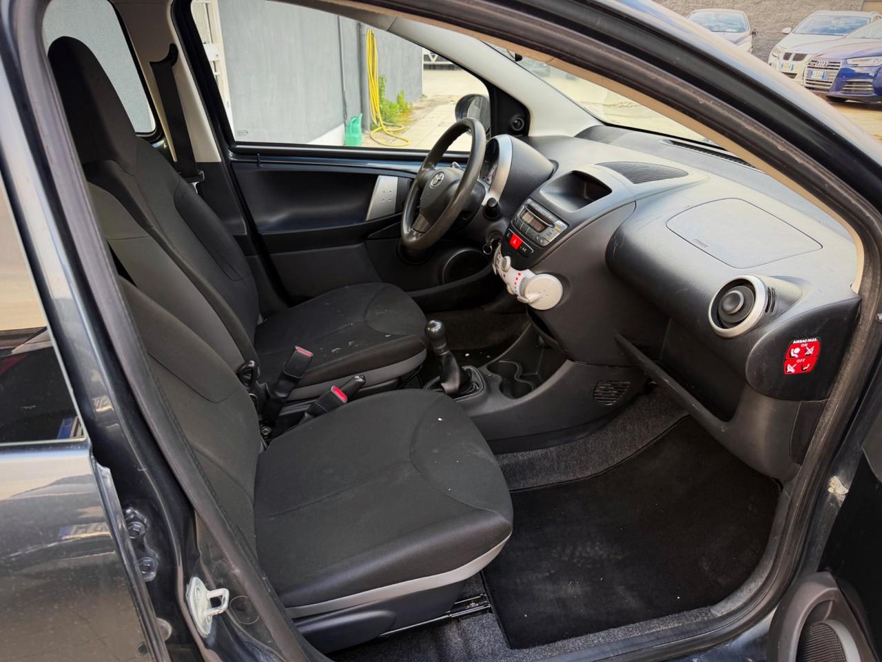 Toyota Aygo 1.0 12V VVT-i 5 porte Active Connect