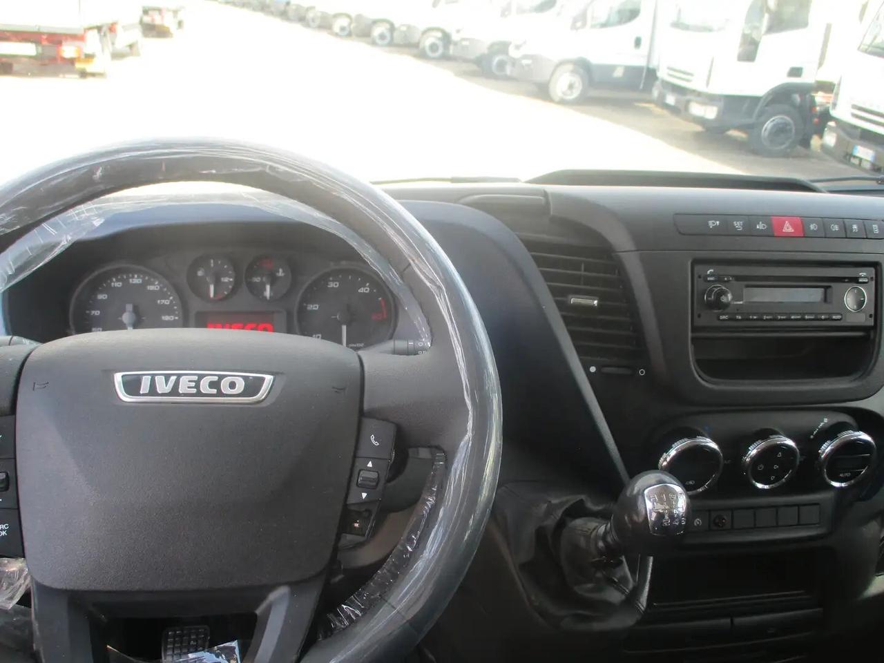 Iveco Daily 35C12 2.3 120CV E6 DOPPIA CABINA 7P RIBALTABILE TR