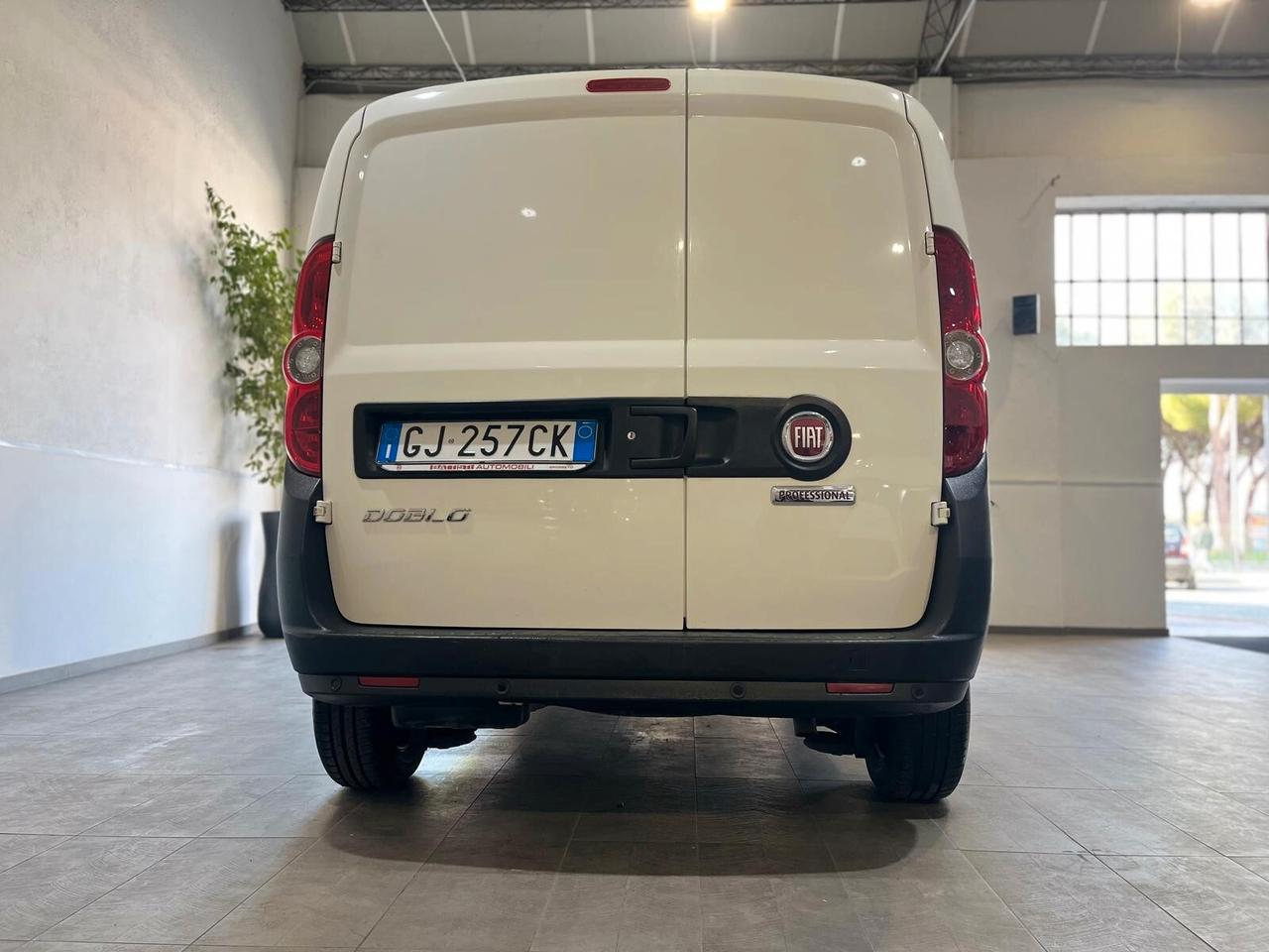 Fiat Doblo DOBLò 1.6 MJT 105 CV 3 POSTI LOUNGE 2022 *UNICOPRO* *52MILAKM*