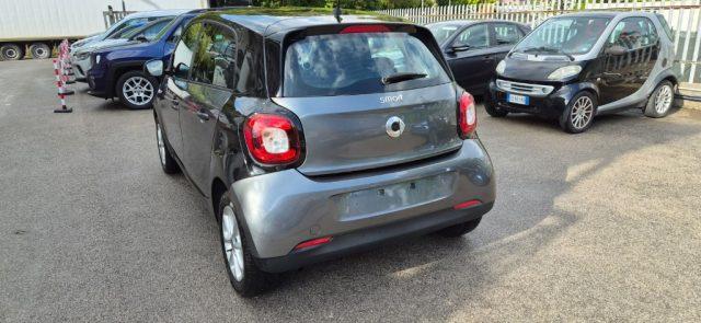 SMART ForFour 70 1.0 basic