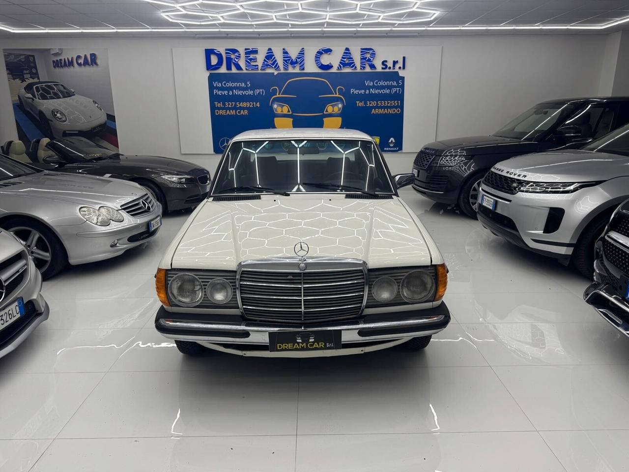 Mercedes-Benz 200 -Benzina