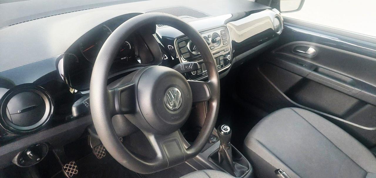 VOLKSWAGEN UP- NEOPATENTATI- UNICO PROPRIETARIO