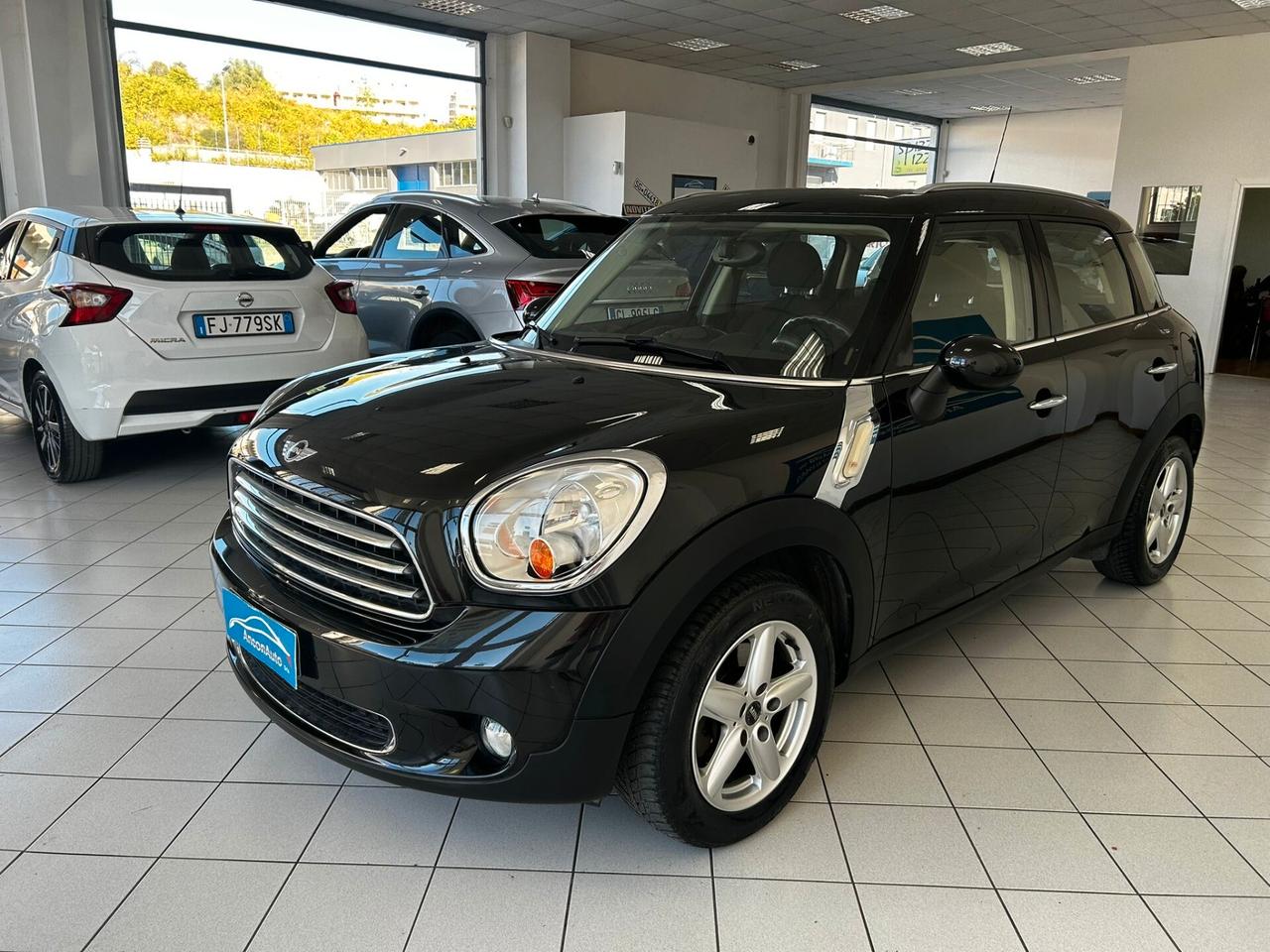 Mini Countryman 1.6D X NEOPATENTATI 2014