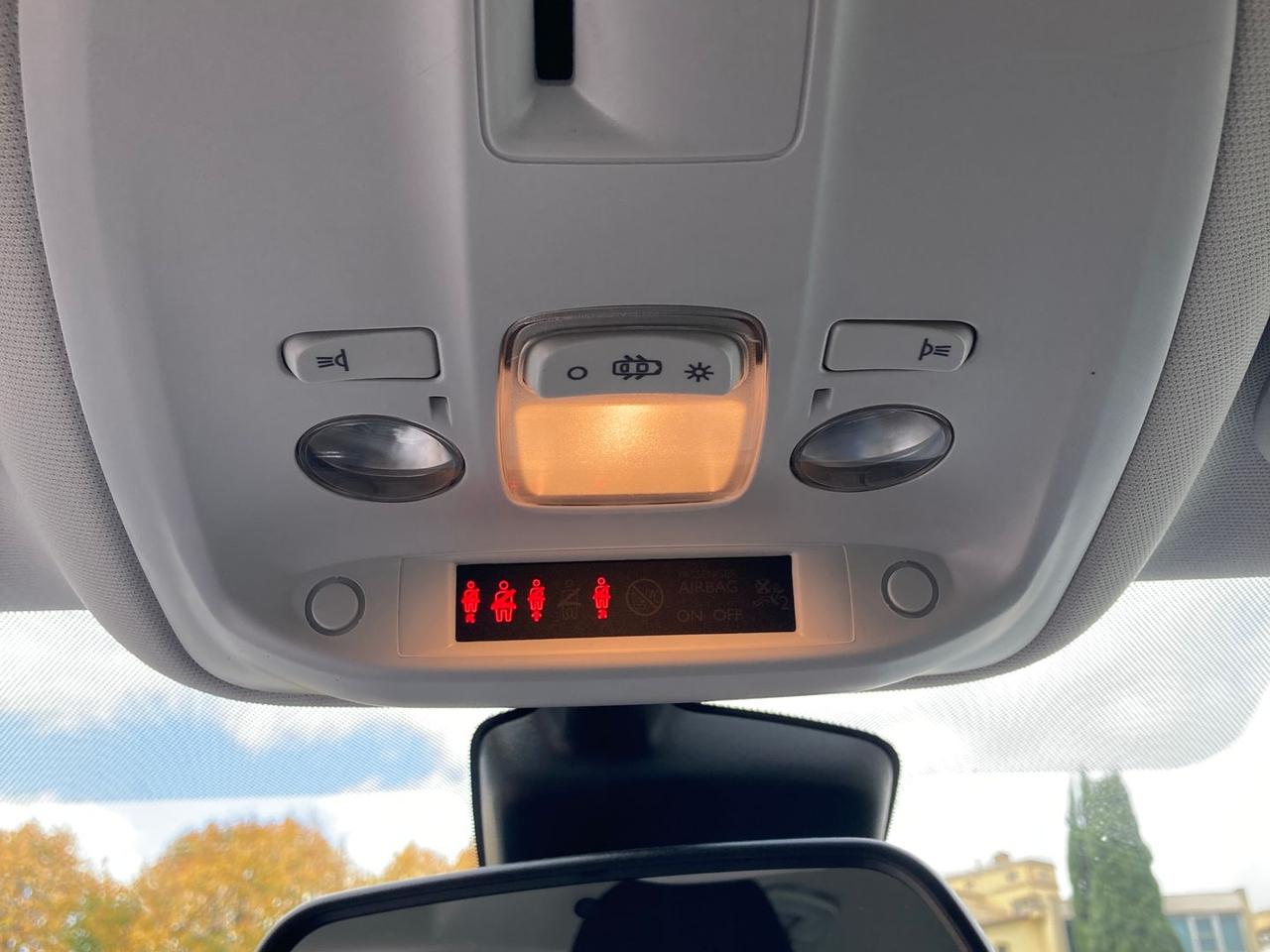 Peugeot 308 SW 1.6 Blue HDI 100 #7526