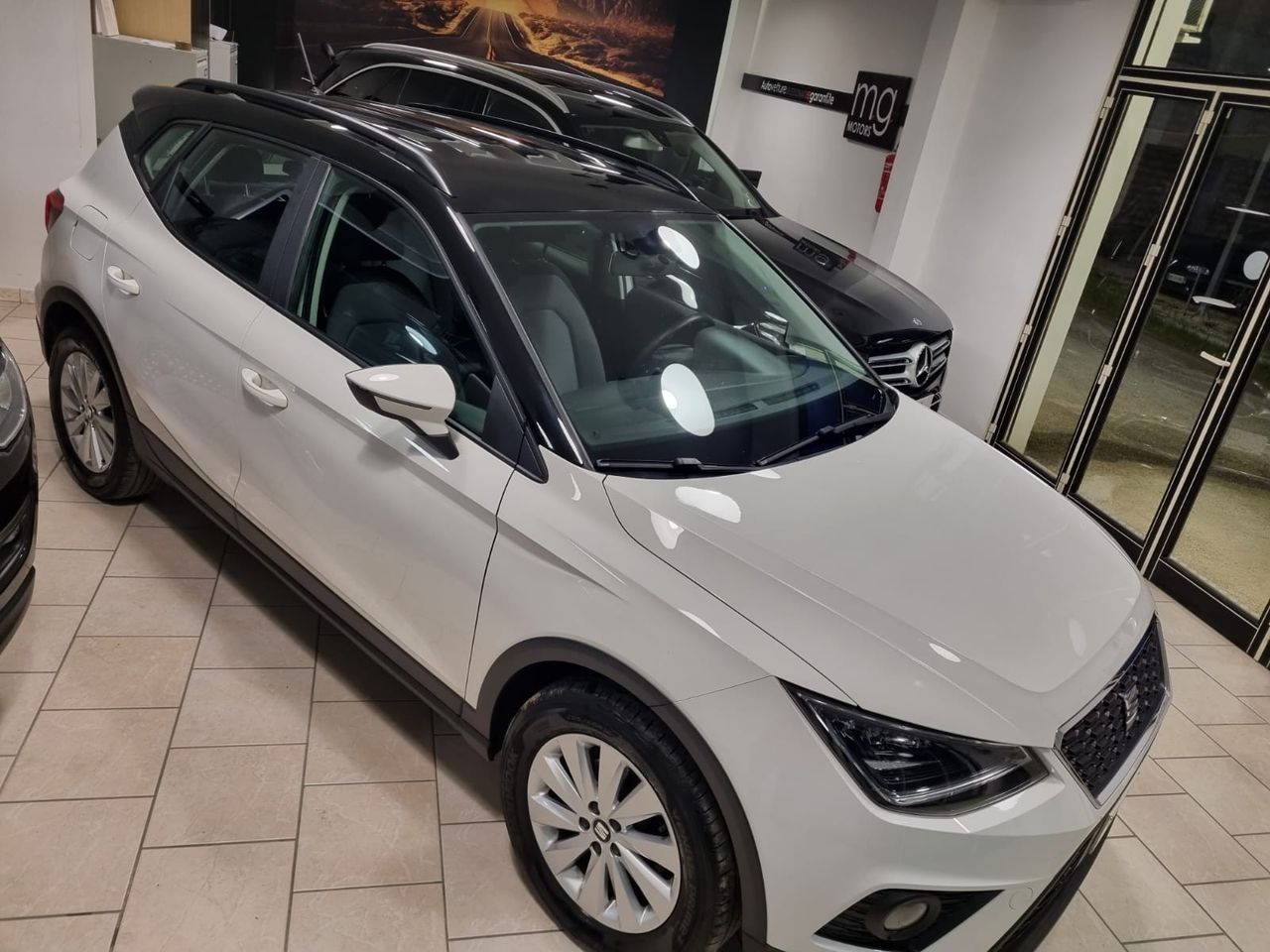 Seat Arona 1.0 TGI Style bicolore neopatentati